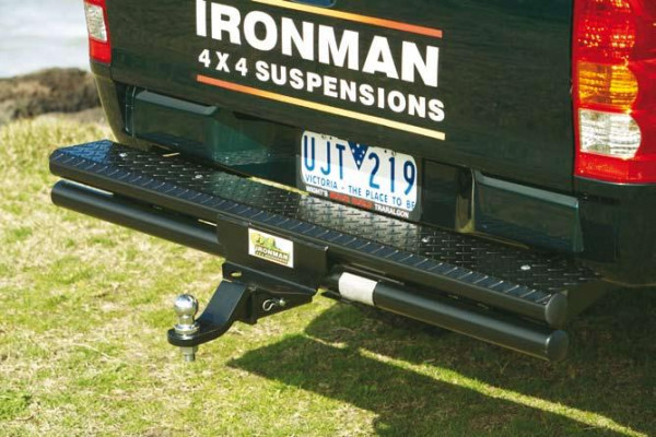 Усиленный задний бампер Ironman для Nissan Navara