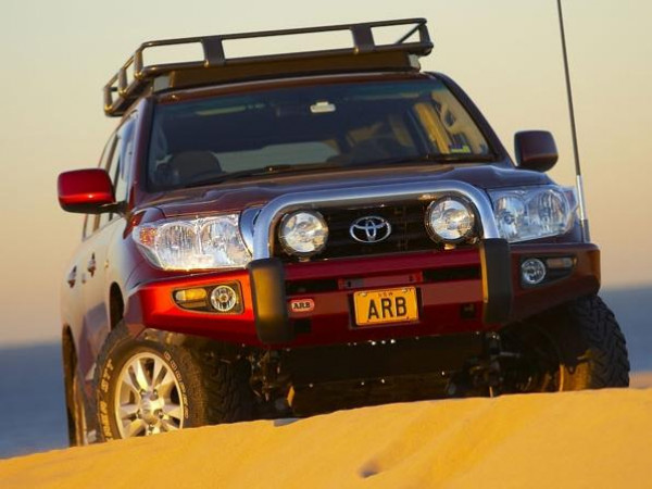 Передний силовой бампер ARB Sahara 3915050 для Toyota Land Cruiser 200 2007-2012