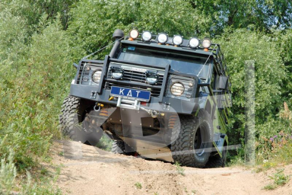 Передний силовой бампер со съёмным кенгурином - Land Rover Defender 90/110